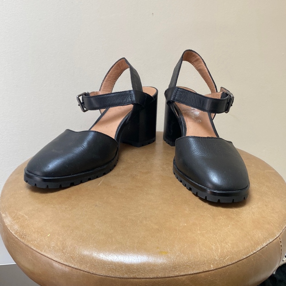 NWOT Madewell Real LEATHER 90s style Ankle Strap Sandals Heels Mary Janes size 8